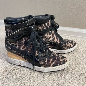 PUMA Women's MY-77 Leopard-Print High-Top Sneaker size 7